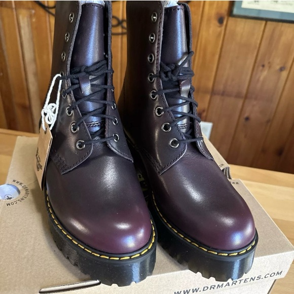 NWT DR. MARTENS Shriver Hi Burgundy Vintage Platform Boots size 7 - Picture 2 of 3